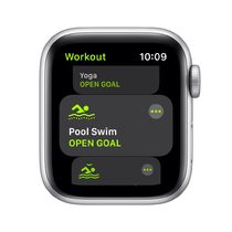 WWRU-Apple_Watch_SE_GPS_40mm_Silver_Aluminum_White_Sport_Band_PDP_3